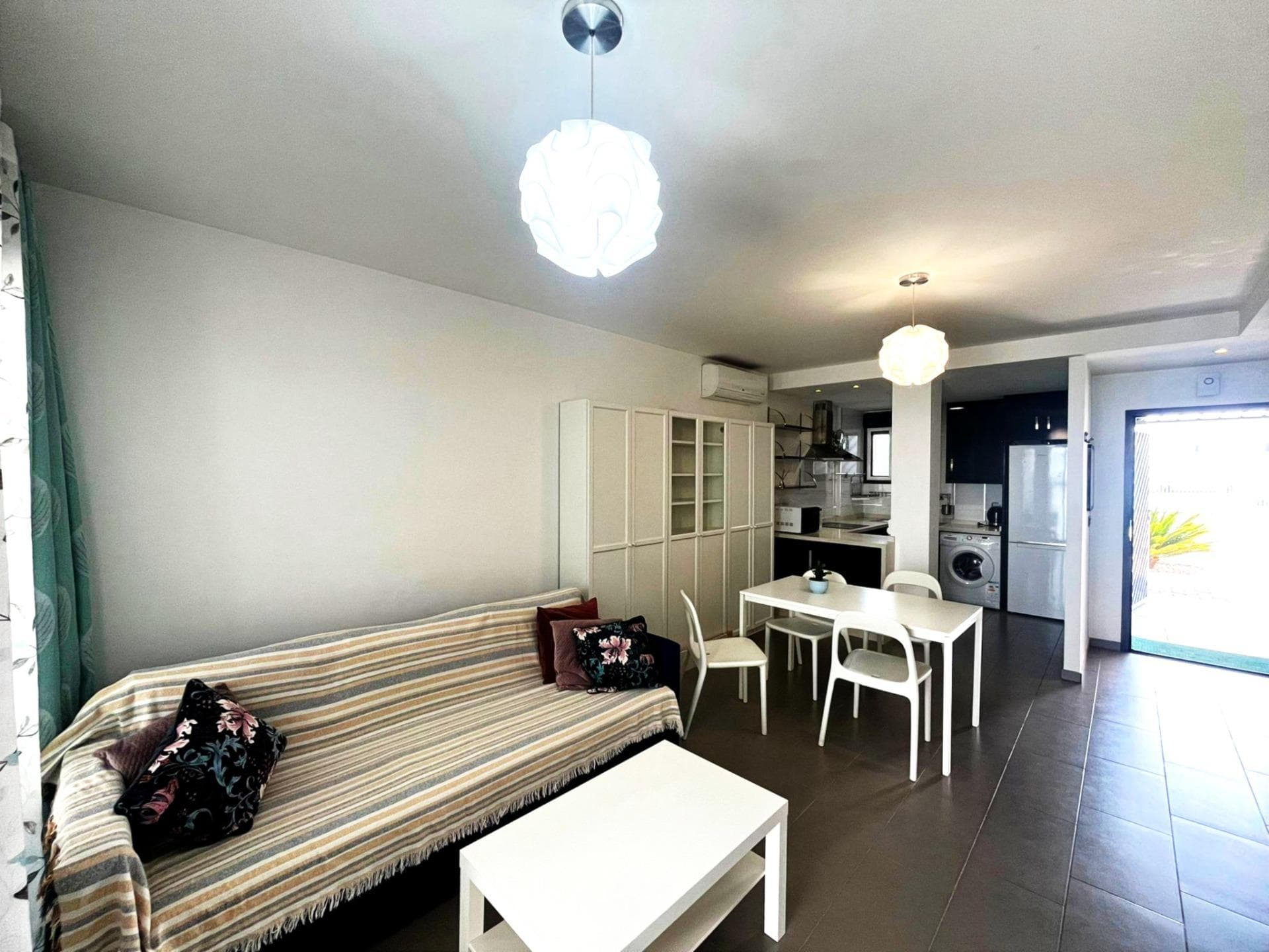 Exclusivo Bungalow de planta baja en Oasis Beach, La Zenia – Tu Oasis Privado en la Costa Blanca