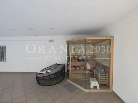 Espectacular chalet independiente en Dehesa de Campoamor, ubicado a escasos 400 metros de la orilla del mar.