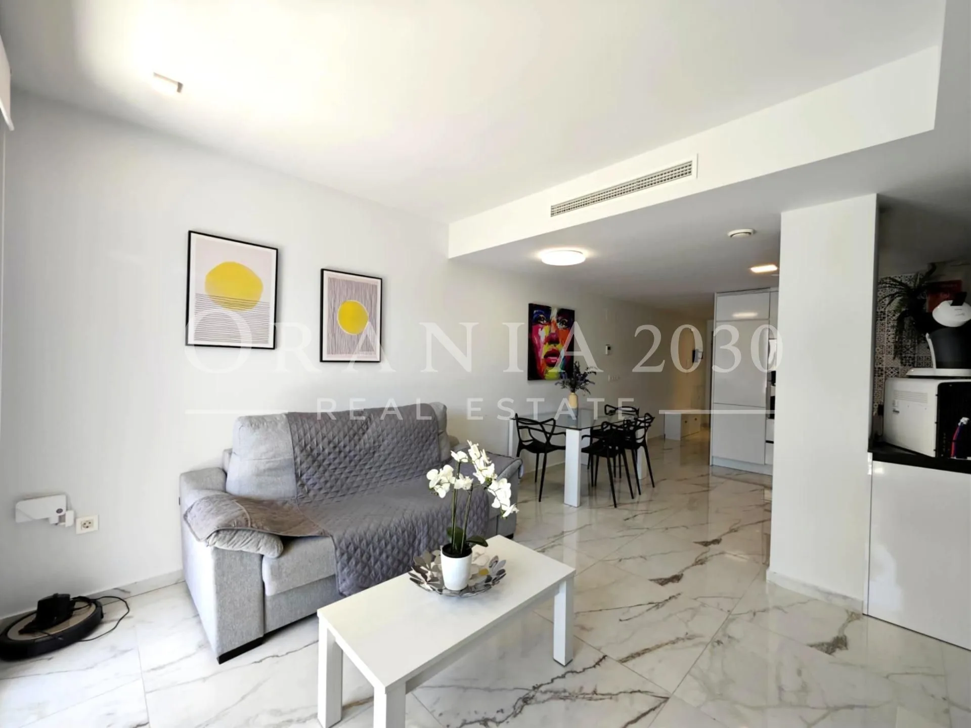 Luminoso Apartamento Orientado al Sur en Los Altos, Orihuela Costa