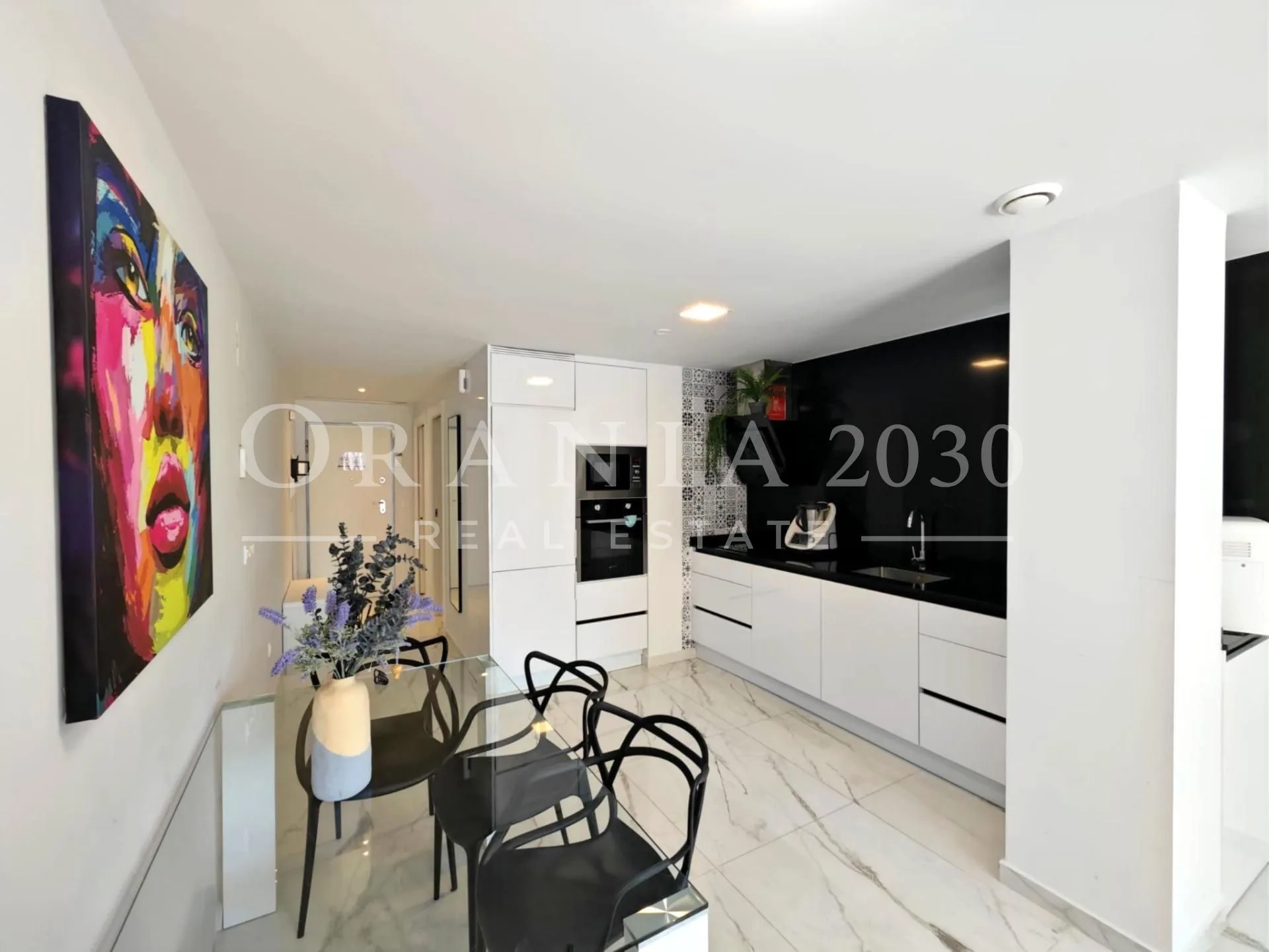 Luminoso Apartamento Orientado al Sur en Los Altos, Orihuela Costa