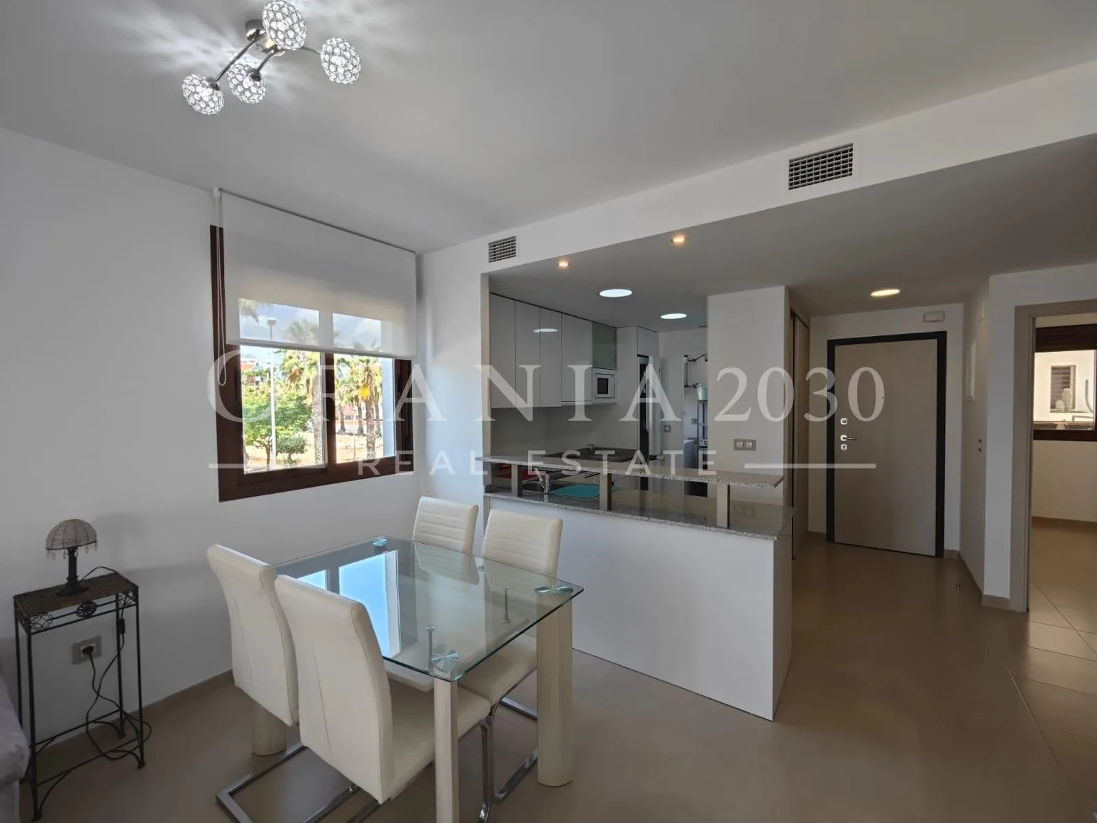 Luminoso apartamento de 2 dormitorios con piscina y spa en Campoamor