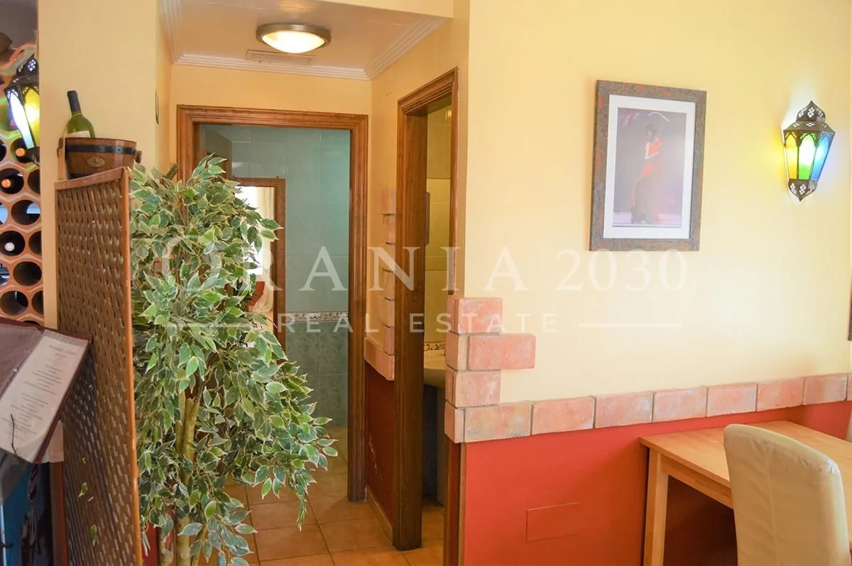 Local en venta a solo 200 metros del mar en La Veleta Torrevieja