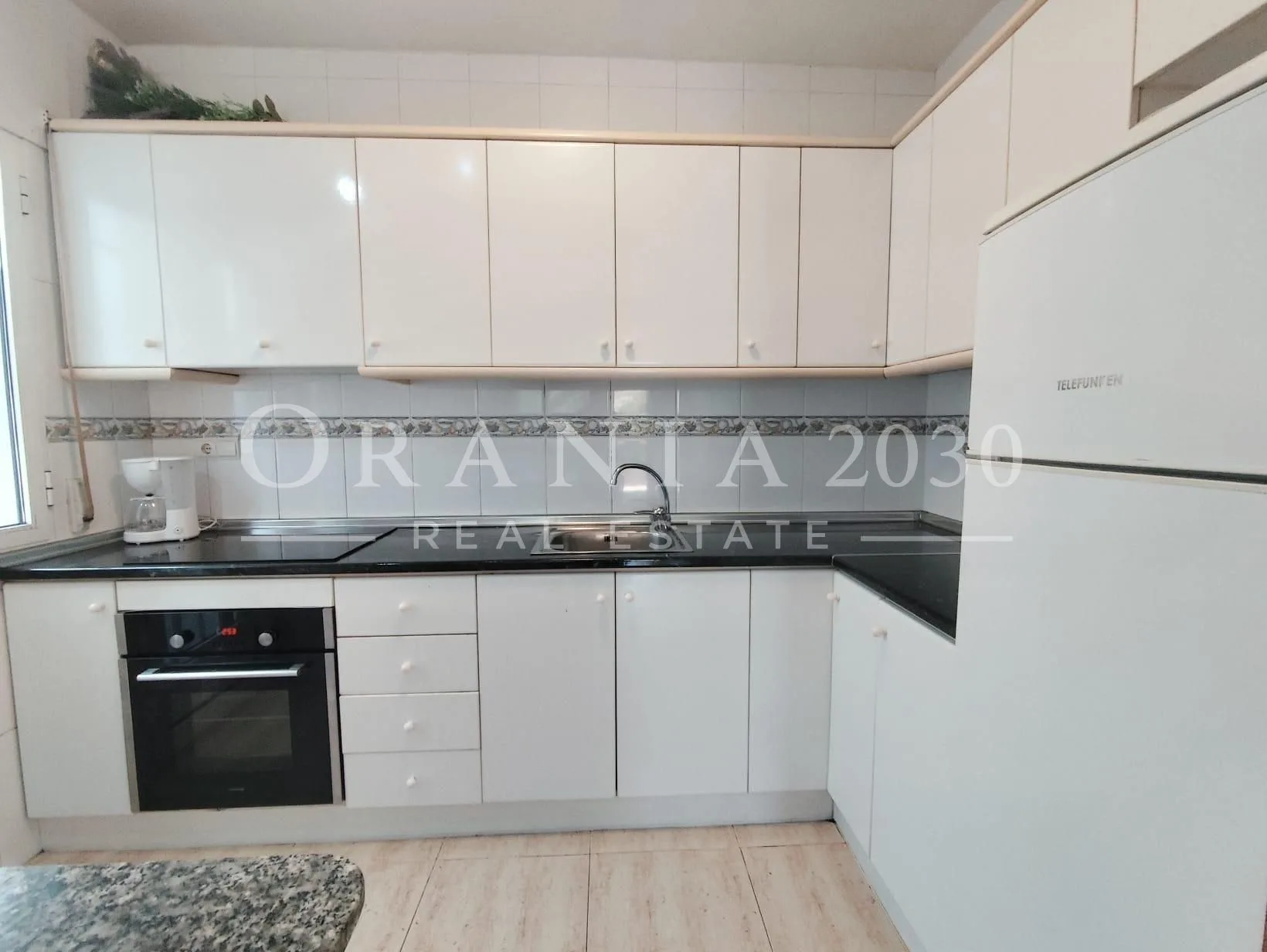 Exclusivo adosado con piscina privada en el corazón de La Zenia