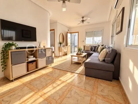 Encantador bungalow en planta baja en La Zenia – Urbanización Zenia Sol II
