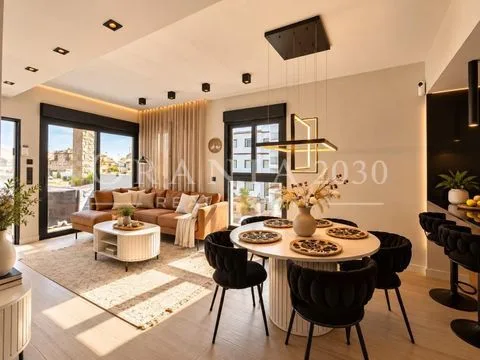 Espectacular Bungalow de Esquina en Planta Alta con 3 Dormitorios, Solárium Privado y Jacuzzi en Innova Beach II – Punta Prima