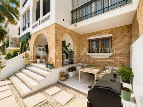 Encantador Bungalow en Planta Baja de 2 Dormitorios junto a Villamartín Plaza